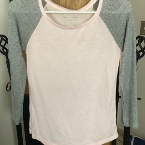 American eagle shirt.